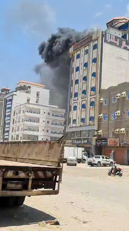 اندلاع حريق في فندق دريم بلازا في خط التسعين بالمنصورة (فيديو)