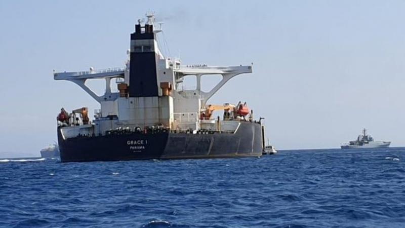 إيران تحتجز ناقلة نفط في خليج عمان