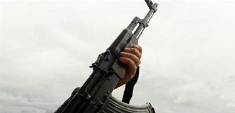 مقتل مواطن في مدينة لودر على يد مسلحين مجهولين على متن دراجة نارية