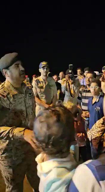السعودية تستقبل 450 مواطن يمني كانوا عالقين بالسودان (فيديو)
