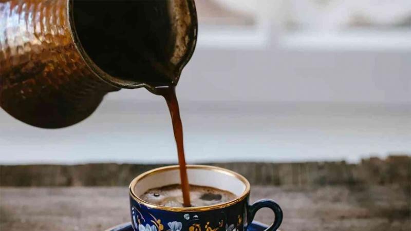تقرير رسمي مصري يحذر المواطنين من تناول الشاي والقهوة والمشروبات الغازية .. والسبب !