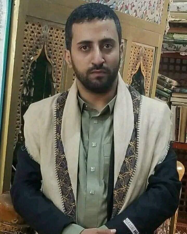 اخبار الساعة ينشر تفاصيل مقتل موظف بصنعاء بعد ضربه بالحذاء من قبل مسؤول حوثي (وثائق)