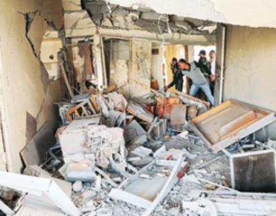اشتباكات في دمشق وغارات جوية على ريفها وحلب وإدلب، والمعارضة تستولي على حقل نفط