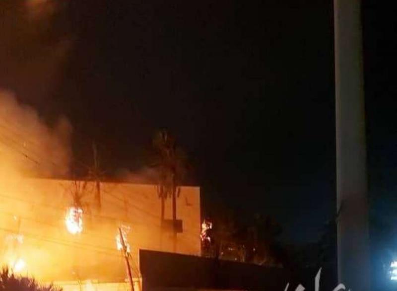 السلطات الأمنية في عدن: تكشف أسباب احتراق مبنى القنصلية الروسية في كريتر