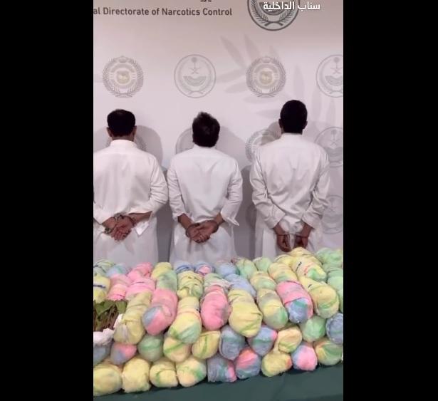 احباط تهريب 110 كيلو من القات في الرياض والقبض على 4 أشخاص بينهم يمنييان