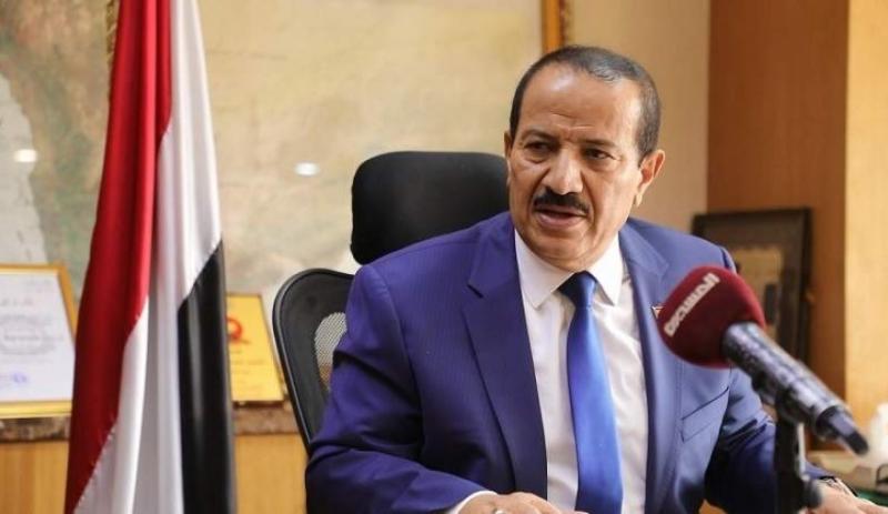 مصادر تتحدث أن لا صحة للافراج عن الوزير هشام شرف في عدن