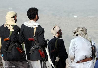 بعد أن خلفت أكثر من 25 قتيلاً وجريحاً واستخدمت فيها أسلحة ثقيلة.. هدنة توقف الحرب بين قبيلتين بمأرب وشبوة ومقتل وجرح عدد من أفراد الوساطة