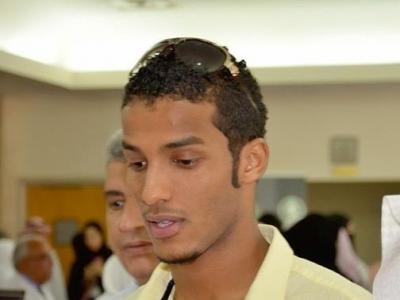 اللاعب نايف هزازي يعد بكشف تفاصيل قضية شقيقه فيصل بعد تداولها في الإعلام