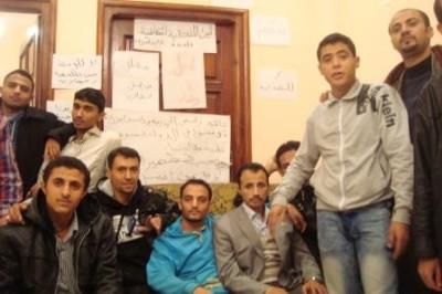 أسبوع على اعتصامهم..  طلاب اليمن في الجزائر يدخلون مرحلة الإضراب عن الطعام وينددون بتهديدات السفارة