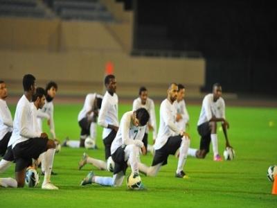 قمة مبكرة بين السعودية وإيران في بطولة غرب آسيا والبحرين تلتقي اليمن