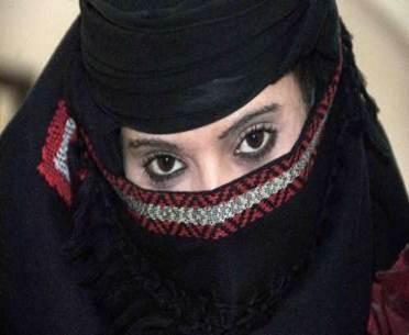 قصص مبكية عن جرائم اغتصاب يمنيات وبيع أجسادهن..تقرير