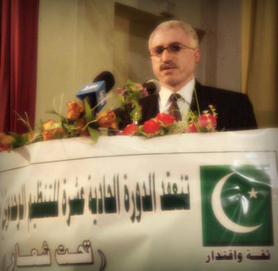 قيادي ناصري بتعز: لا صحة لاعتزامنا إسقاط المحافظ، واتفقنا على وضع مُعالجات مُرضية لأسر الشهداء والجرحى‎