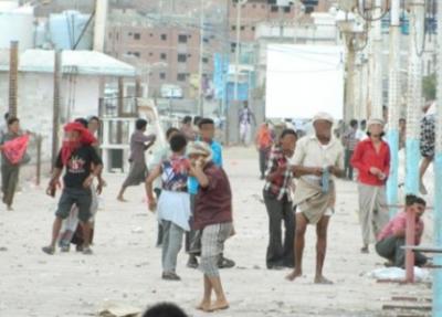 بعد نشر "اخبار الساعة" هجوم العصابات بالمكلا ضد البساطين.. امن المكلا يعترف بوجود جرحى ويزورهم بالمستشفى