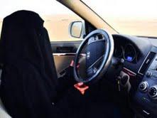 اليمنيات يقبلن على تعلُّم القيادة لتفادي مضايقات وسائل النقل العامة