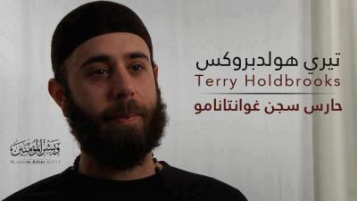 قصة إسلام تيري هولدبريكس حارس سجن غوانتانامو