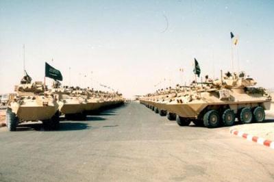 قالت إن السعودية تخسر بسببهم مليار ريال سعودي شهرياً.. صحيفة الرياض السعودية تدعو للاستعانة بالجيش والحرس الوطني تحسباً لأي ردة فعل للعمالة الوافدة جراء الترحيل