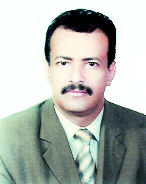 العزي : أدعو الاحزاب السياسية بالكف عن المزايدات والاصطفاف من اجل مصلحة المحافظة ورفض ماتمارسه وسائل الاعلام من حملة ضد المحافظ