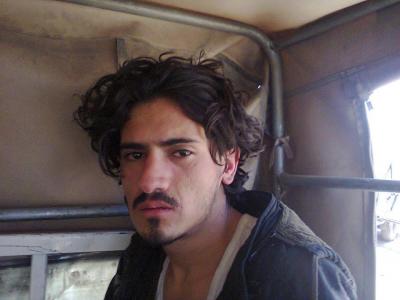 الأمن يُلقي القبض على قاتل الشهيد منير حيدر (صورة بعض القتلة) الأمن يُلقي القبض على قاتل الشهيد منير حيدر (صورة بعض القتلة)