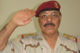 فيديو: الدقائق الأخيرة للواء علي محسن الأحمر بداخل الفرقه 