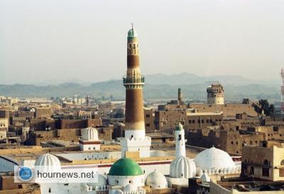 بهدف خلق فتنة مذهبية في صعدة : المئات من مليشيات الحوثي المسلحة تداهم عدداً من مساجد السنة بصعدة وتمارس طقوسها بالقوة وتتوعد بالعودة للسيطرة الكاملة عليها .