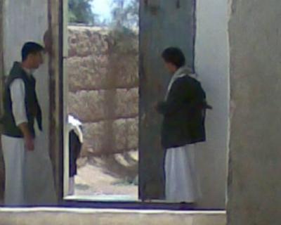 مليشيات الحوثي تحاصر مسجد الجمعة ومنزل الخطيب بمنطقة ريدة