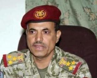 وزارة الدفاع تقيل البخيتي رسمياً من قيادة اللواء 22 بتعز وتُعيّن العميد حمود دهمش
