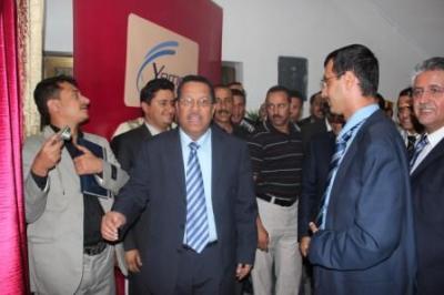 وزير الاتصالات في اليمن :- اغلب الشكاوى التي تتلقاها وزارة الاتصالات تتعلق بالانترنت وستتغلب الوزارة عليها خلال الأربعة الأشهر القادمة .