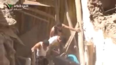 "عمو &#65275; تصورني ماني متحجبة" أول كلمة قالتها فتاة بعد اخراجها من بين الركام بسوريا "فيديو"