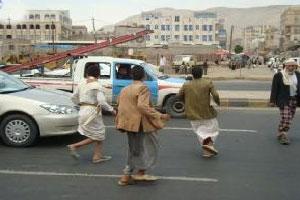 صنعاء : مجنون "السنينة" يختطف طالبة