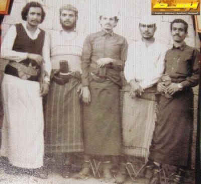 اخبار الساعة ينشر "صورة" لسجناء سياسين قضوا 28 عاماً في السجن 