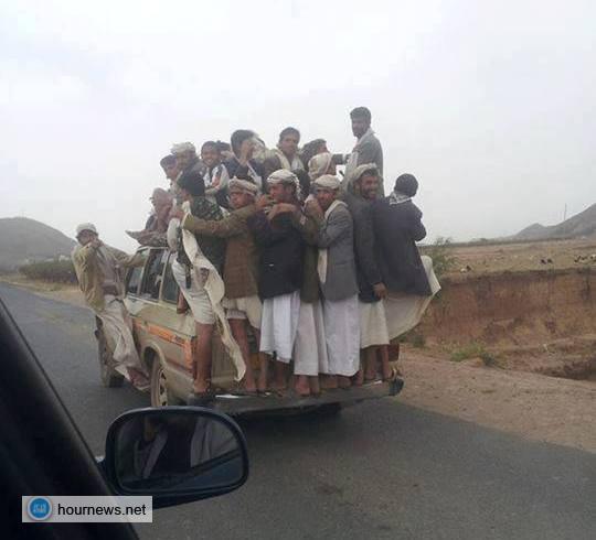 حديث الصورة: ازدحام اليمنيين فوق احدى السيارات (صورة)