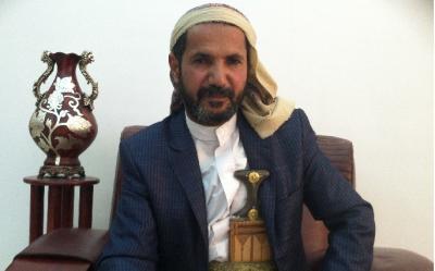 رجل الاعمال الشليف يكشف منتجات سوبر ماركات الاعلانية منتهية الصلاحية