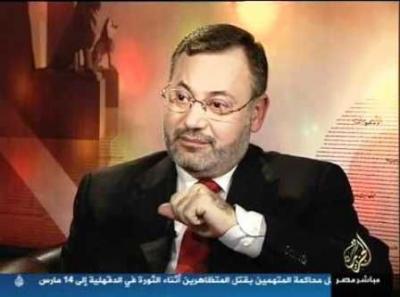 أحمد منصور: مساعد الرئيس ابلغني أن ما يجري هو انقلاب عسكري سيعلن الليلة