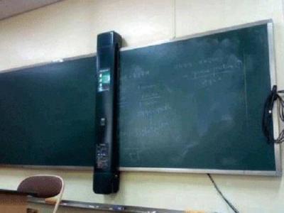 هل شهدت السبورة الذكية الموجودة فى اليابان وماذا تفعل!!