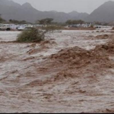 27 قتيل ضحايا السيول الكبيرة في وادي نخلة في شرعب الرونة بتعز
