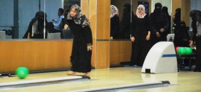 برعاية المتحدة للصناعات تكريم الفائزين في البطولة التنشيطية البولينج في مجمع عدن مول التجاري 
