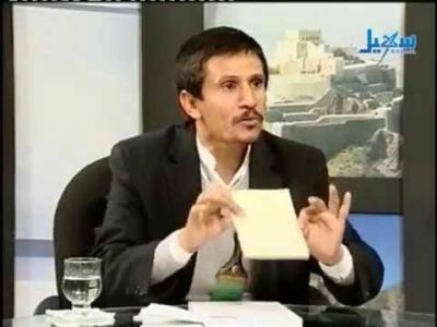 إصابة الناشط والشاعر غائب حواس إثر محاولة اغتيال بصنعاء (صورة له)