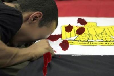 قصة مؤثرة.. أجمل نهاية : ماما بابا يصلي .. وكان ينطق الشهادة!