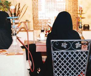 تزايدت في السنوات الخمس الأخيرة في المملكة نسبة الإصابة بسرطان الرئة بين النساء، مسجلة ارتفاعاً بنسبة 38%، وذلك بسبب تدخين الشيشة.