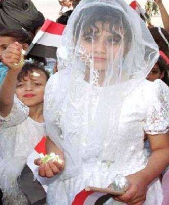 وفاة طفله في الثامنه من عمرها في ليلة دخلتها على يد زوجها الاربعينيّ في اليمن