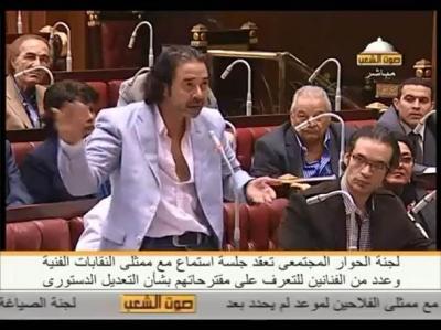 فيديو.. المغني مدحت صالح: أنا خريج الأزهر!! .. وموجة ضحك داخل لجنة الـ 50
