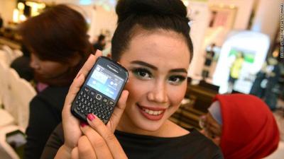 بلاكبيري: BBM رسمياً على أندرويد وأيفون
