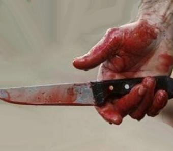 يمني يخنق زوجته خوفا من الوشاية بعدما رأته يذبح زوجة أخيه بسكين ويفصل رأسها عن جسدها