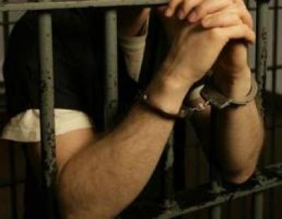 أكثر من ألفين سجين يمني في احد السجون السعودية ينفذون اضرابا عن الطعام