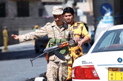 البيان الاماراتية:الجيش يدخل المكلا ..وتوافق على يمن واحد وفق آلية جديدة