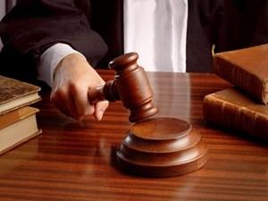قاض سعودي يقنع مواطنا بتطليق زوجته