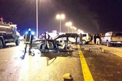 حادث تصادم مروع بالخفجي يقسم السيارة الي نصفين ونجاة ركاب السيارة من الموت المحقق