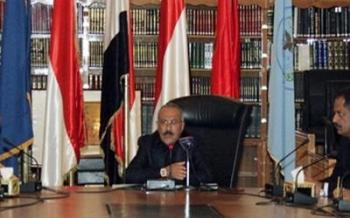 رئيس الجمهورية يحمل المشترك نتائج ارتفاع الأسعار وازمة الغاز .. ويعفو عن الضباط والقادة المنشقين