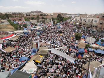 اللجنة التنظيمية للثورة السلمية تعلن رفضها لأي مبادرة لا تنص صراحة على التنحي الفوري للرئيس من السلطة