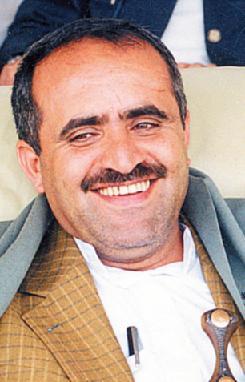 مصدر من حاشد يكشف عن ضلوع قيادي في حزب صالح بمؤامرة إسقاط بيت الأحمر